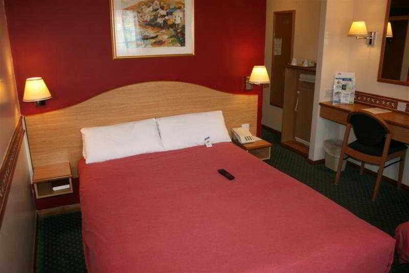 Days Inn By Wyndham Donington Castle Donington Exterior foto